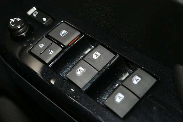 2025 Toyota Hilux Rogue 48V GUN126R 4X4