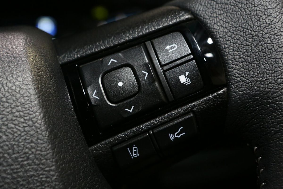 2025 Toyota Hilux Rogue 48V GUN126R 4X4