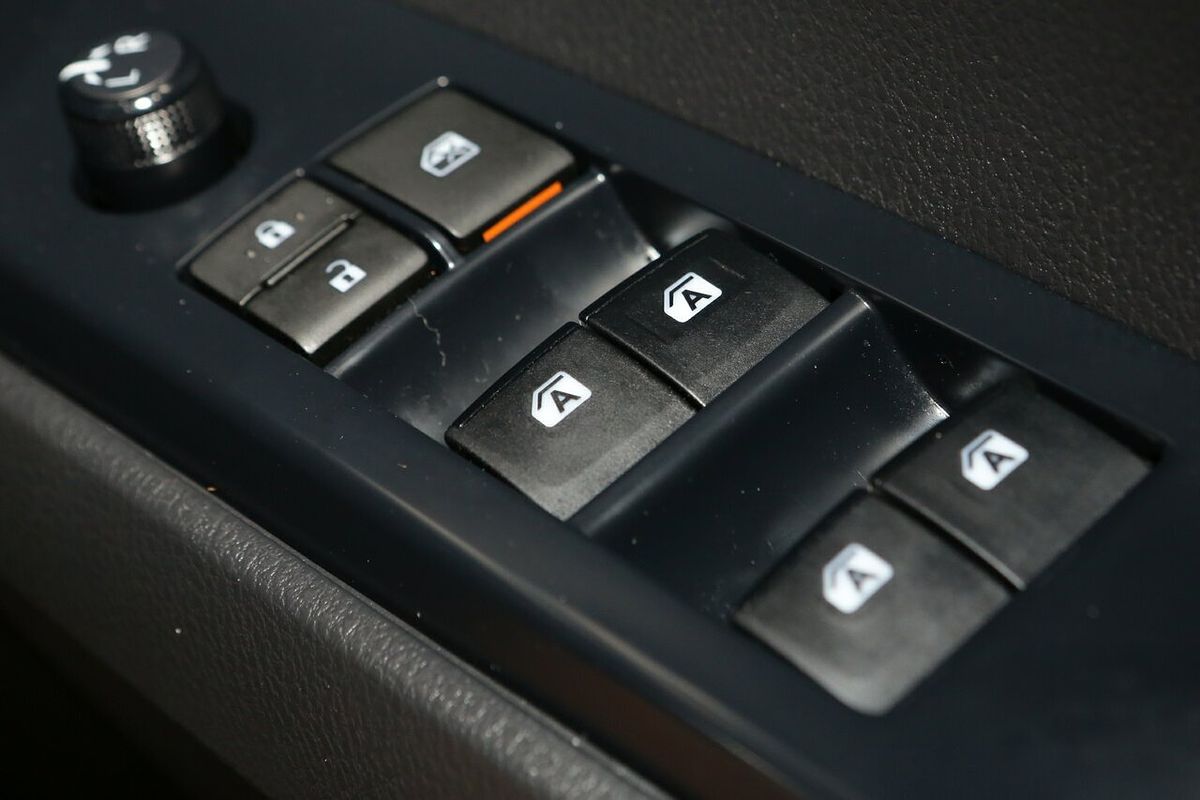 2019 Toyota Camry Ascent ASV70R