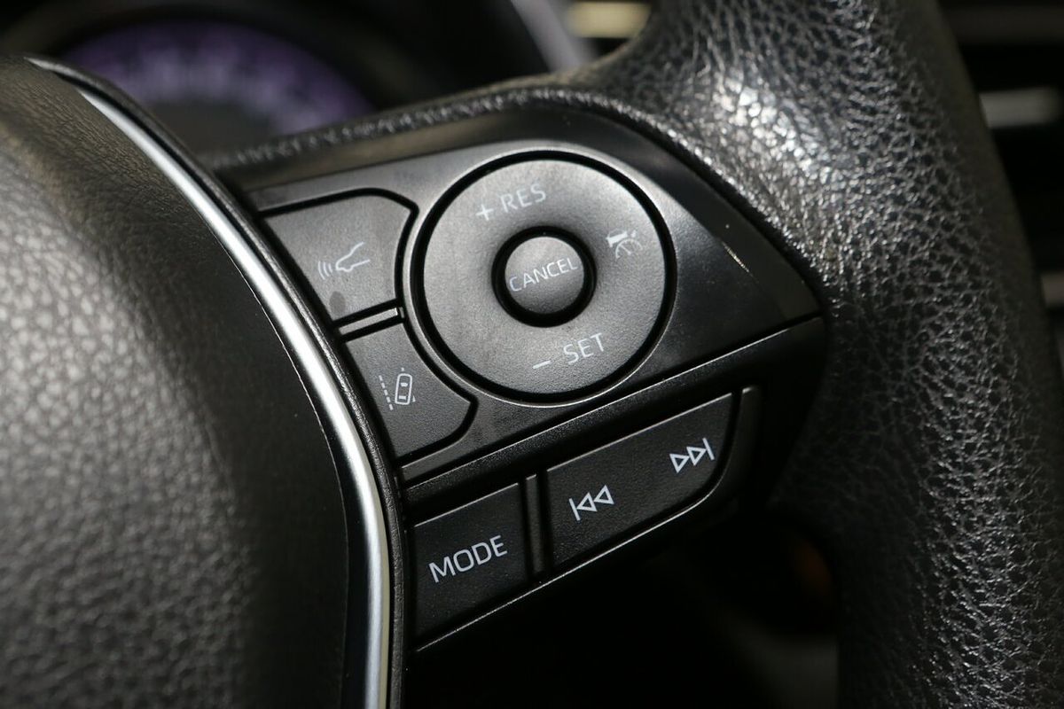 2019 Toyota Camry Ascent ASV70R