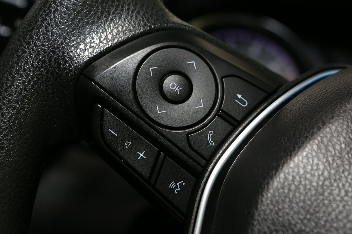 2019 Toyota Camry Ascent ASV70R
