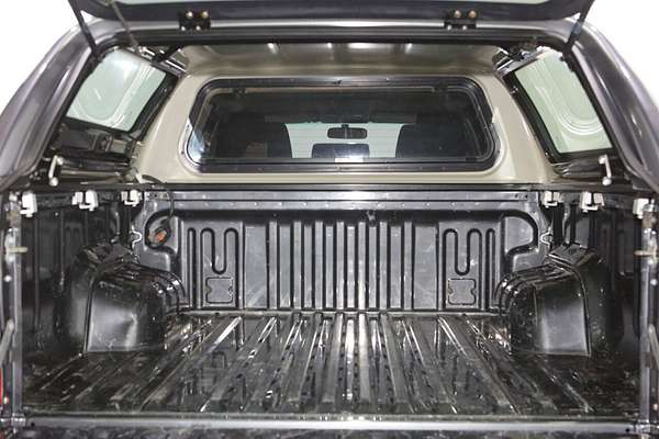 2019 Toyota Hilux SR5 GUN126R 4X4