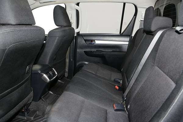 2019 Toyota Hilux SR5 GUN126R 4X4