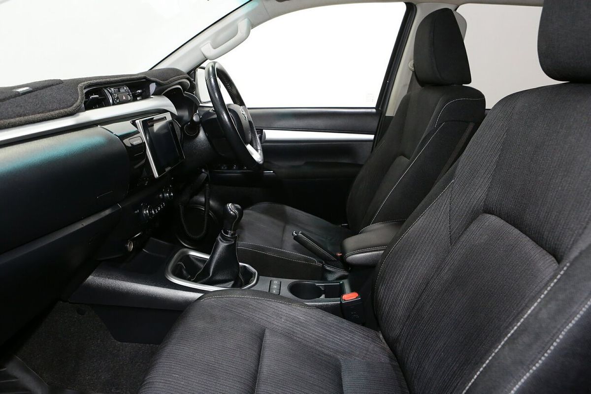 2019 Toyota Hilux SR5 GUN126R 4X4