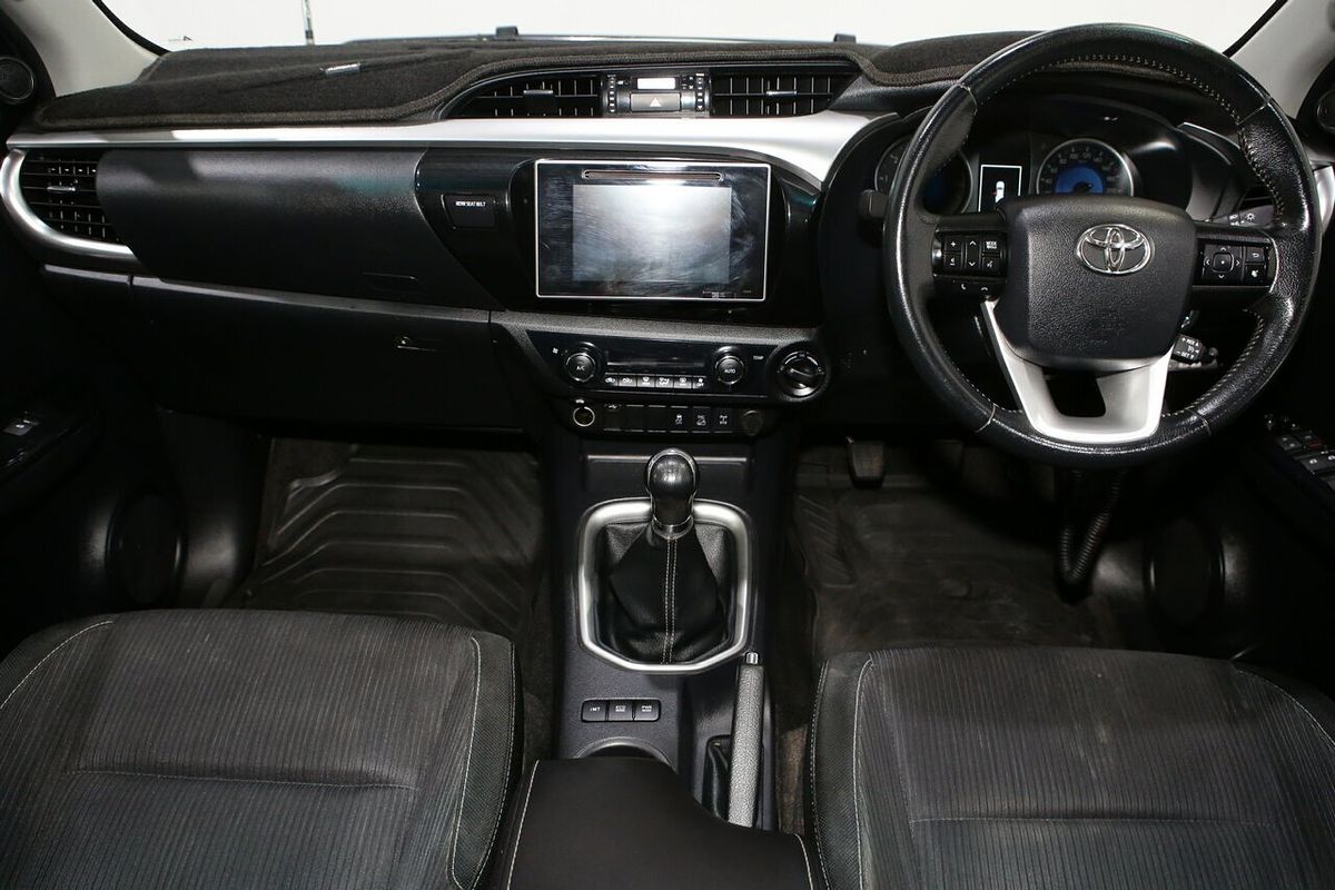 2019 Toyota Hilux SR5 GUN126R 4X4