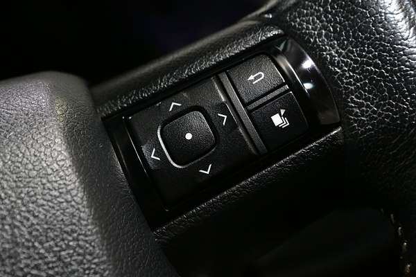 2019 Toyota Hilux SR5 GUN126R 4X4