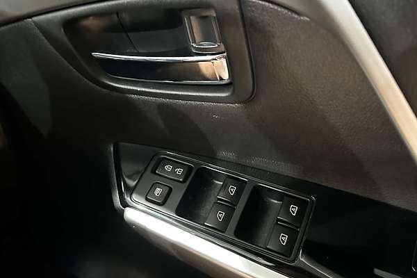 2023 Mitsubishi Pajero Sport GSR QF