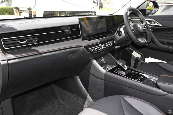 2025 MG HS Essence AS33