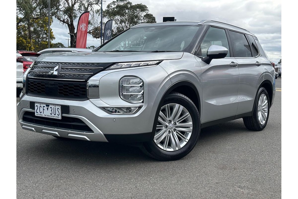 2022 Mitsubishi Outlander LS ZM
