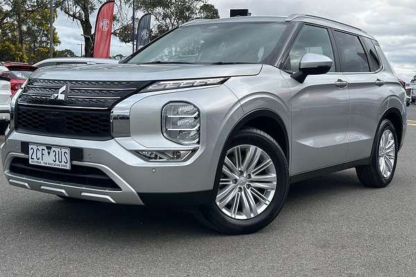 2022 Mitsubishi Outlander LS ZM