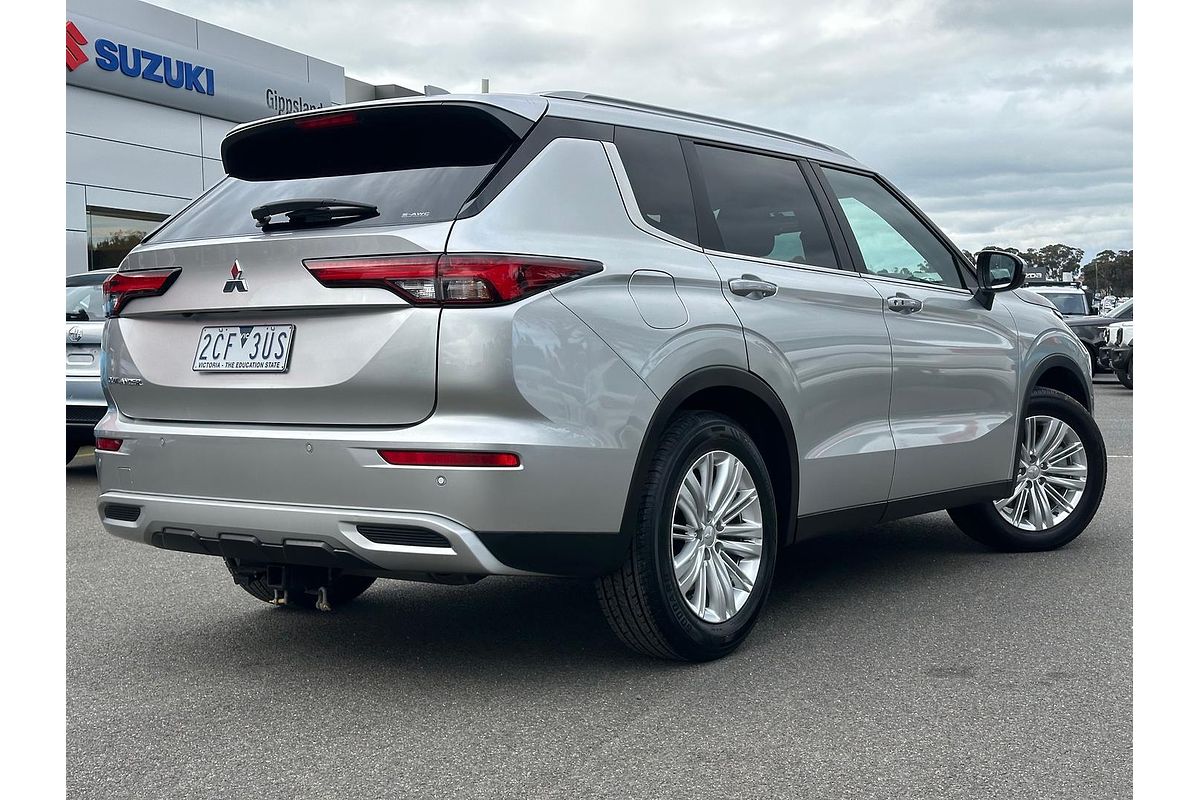 2022 Mitsubishi Outlander LS ZM