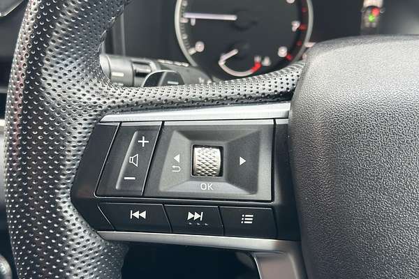 2022 Mitsubishi Outlander LS ZM