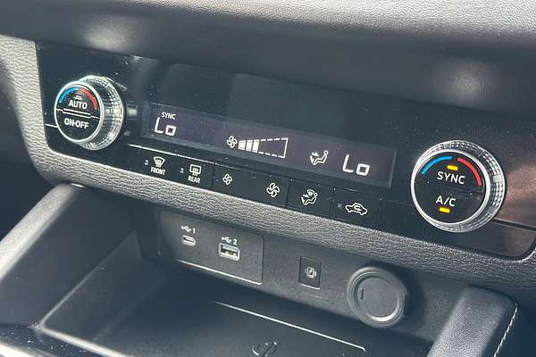 2022 Mitsubishi Outlander LS ZM