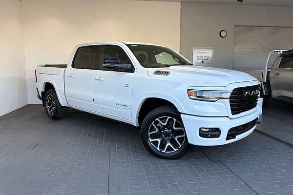 2025 RAM 1500 Laramie Sport Hurricane SO RamBox DT 4X4 SWB