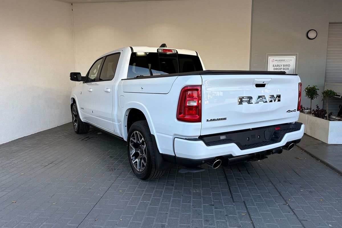 2025 RAM 1500 Laramie Sport Hurricane SO RamBox DT 4X4 SWB