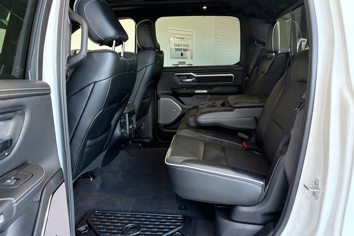 2025 RAM 1500 Laramie Sport Hurricane SO RamBox DT 4X4 SWB