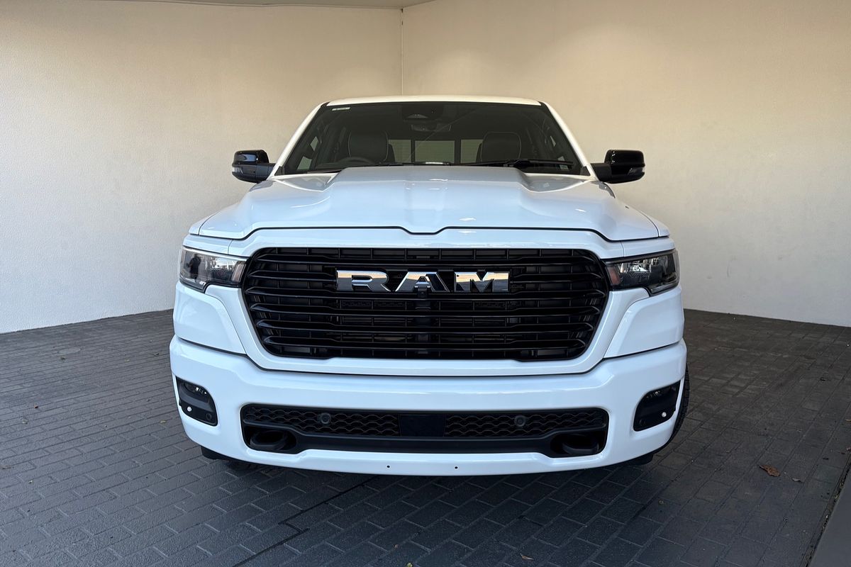 2025 RAM 1500 Laramie Sport Hurricane SO RamBox DT 4X4 SWB