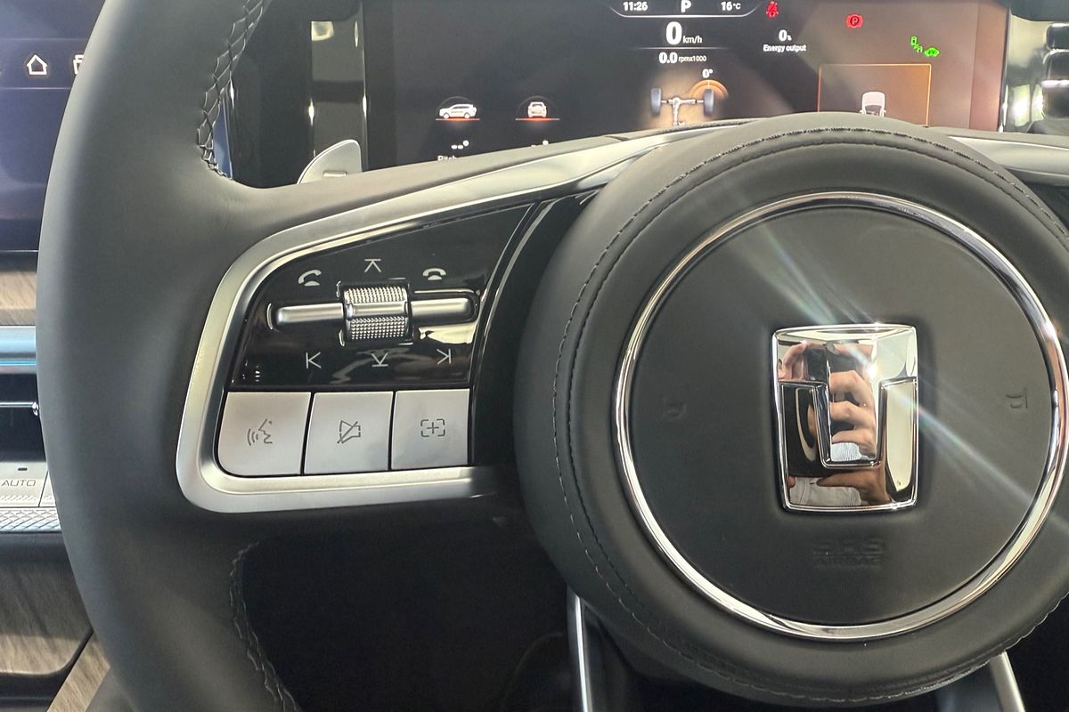 2025 GWM Tank 500 Ultra Hybrid P03