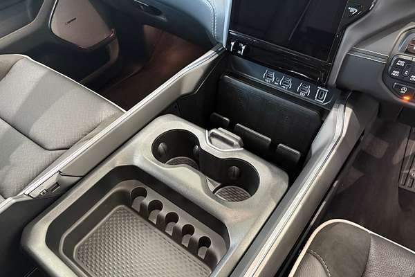 2025 RAM 1500 Laramie Sport Hurricane SO RamBox DT 4X4 SWB