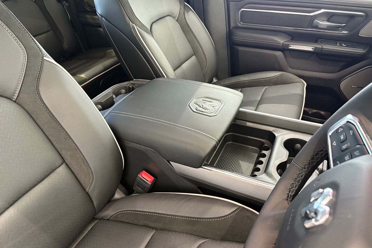 2025 RAM 1500 Laramie Sport Hurricane SO RamBox DT 4X4 SWB