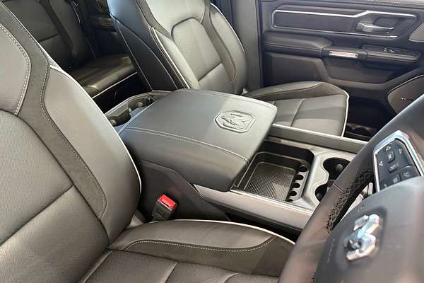 2025 RAM 1500 Laramie Sport Hurricane SO RamBox DT 4X4 SWB
