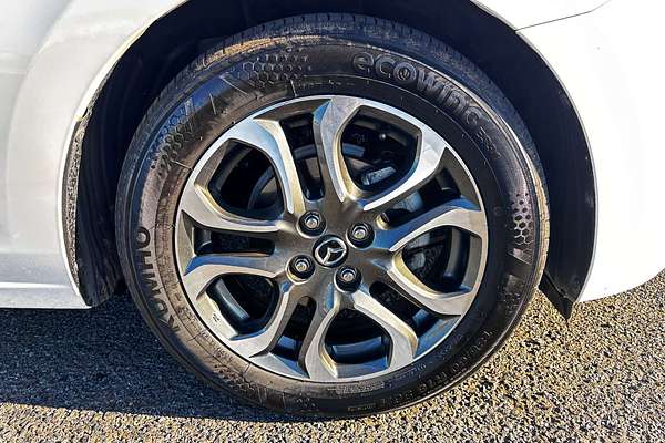 2015 Mazda 2 Genki DJ Series