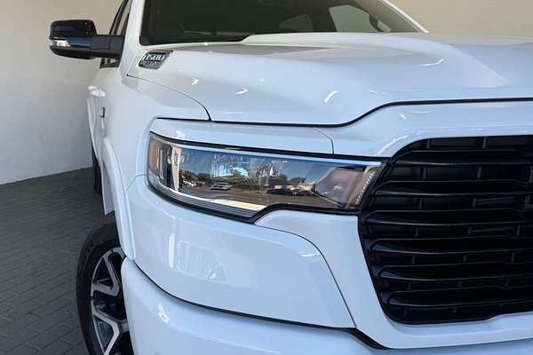 2024 RAM 1500 Laramie Sport Hurricane SO RamBox DT 4X4 SWB