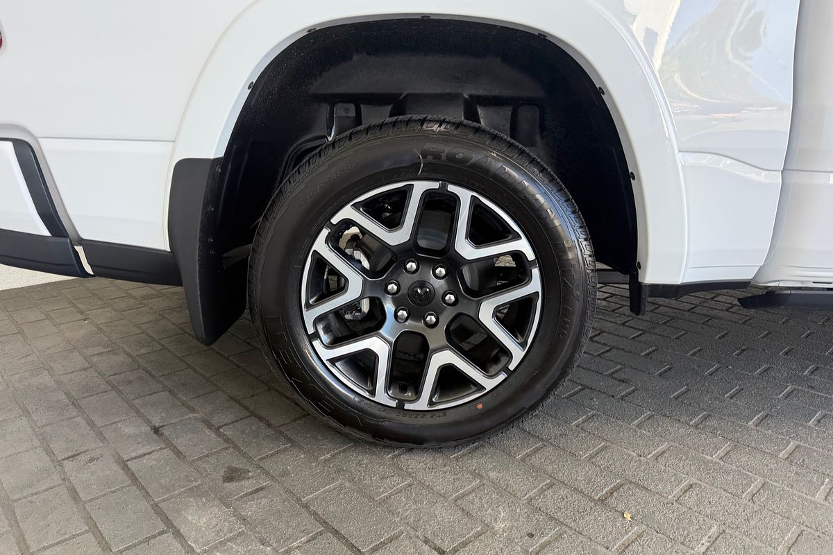 2024 RAM 1500 Laramie Sport Hurricane SO RamBox DT 4X4 SWB