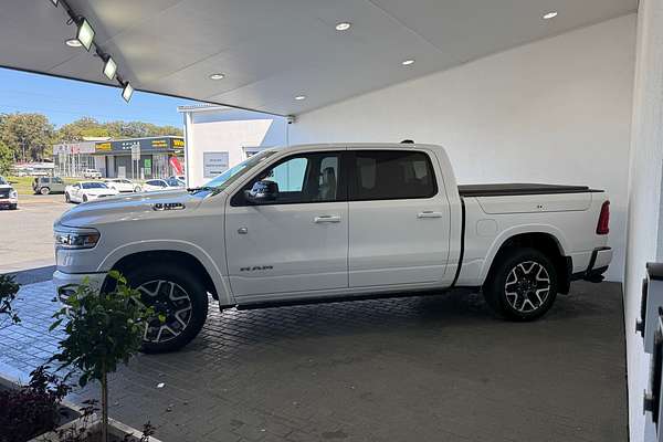 2024 RAM 1500 Laramie Sport Hurricane SO RamBox DT 4X4 SWB