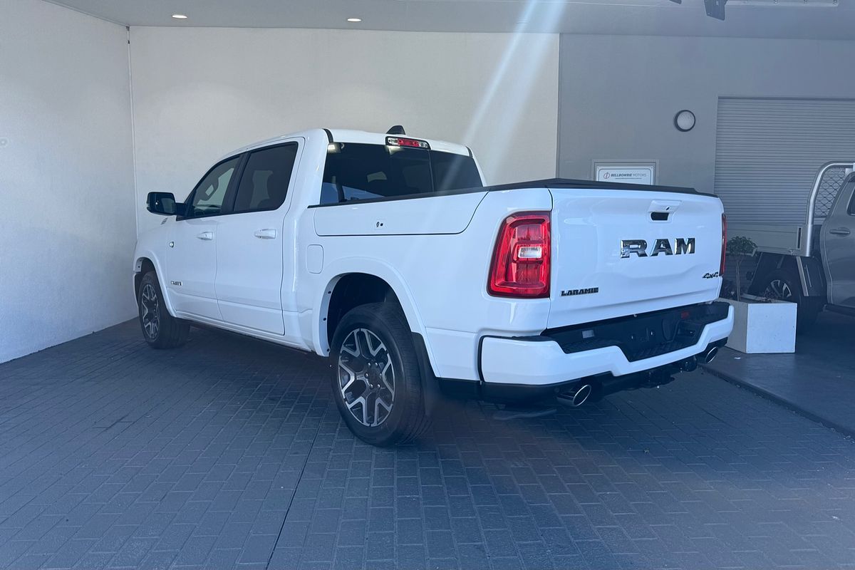 2024 RAM 1500 Laramie Sport Hurricane SO RamBox DT 4X4 SWB
