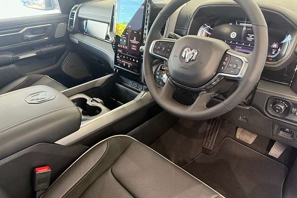 2024 RAM 1500 Laramie Sport Hurricane SO RamBox DT 4X4 SWB