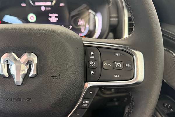 2024 RAM 1500 Laramie Sport Hurricane SO RamBox DT 4X4 SWB