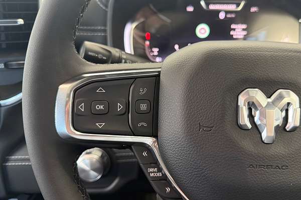 2024 RAM 1500 Laramie Sport Hurricane SO RamBox DT 4X4 SWB