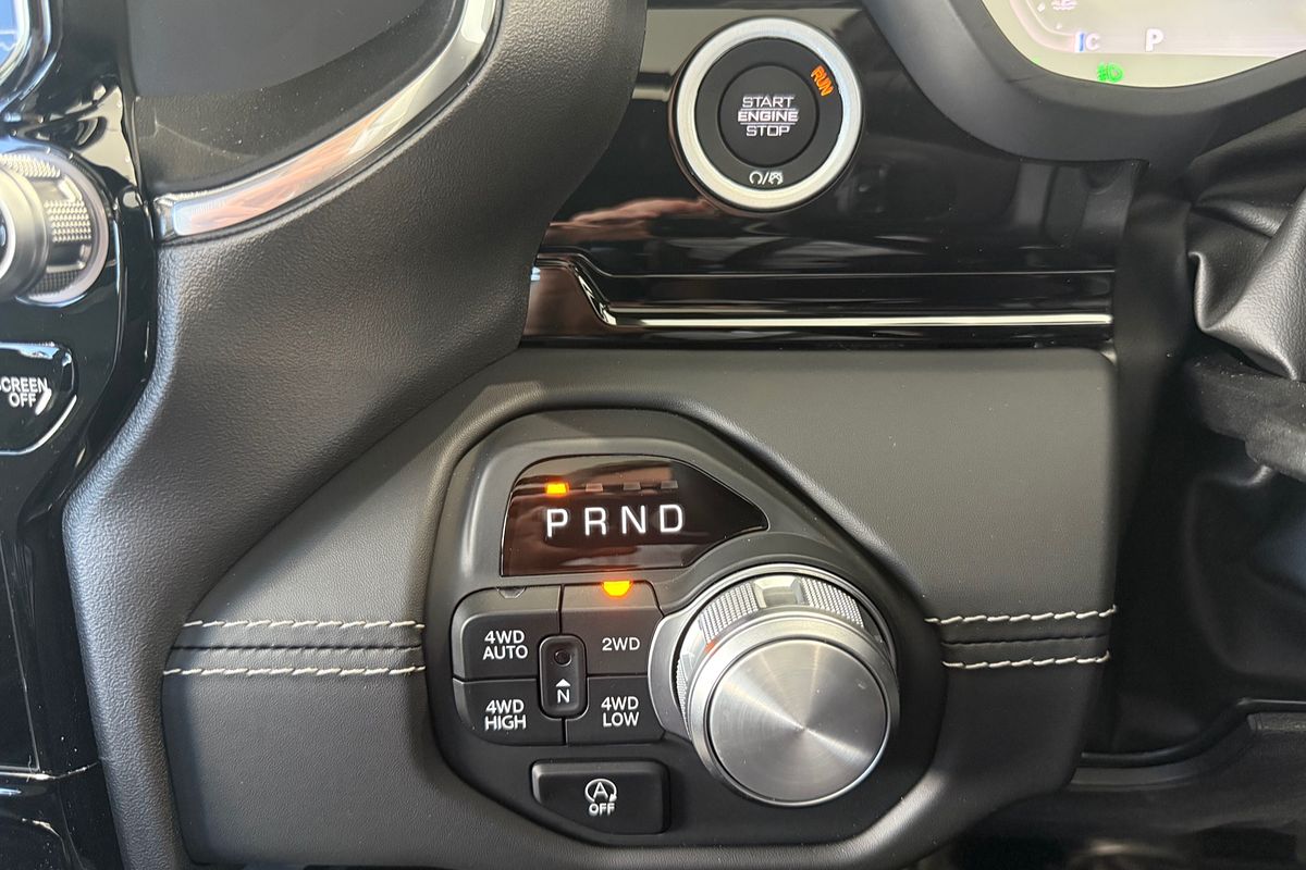 2024 RAM 1500 Laramie Sport Hurricane SO RamBox DT 4X4 SWB