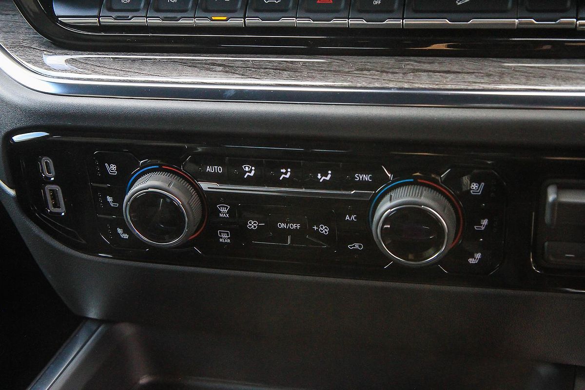 2025 Chevrolet Silverado HD LTZ Premium W/Tech Pack T1 4X4