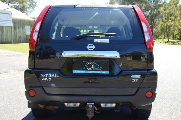2013 Nissan X-TRAIL ST T31