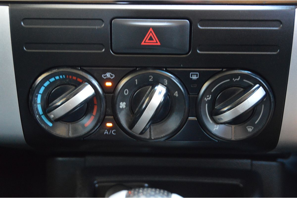 2013 Nissan X-TRAIL ST T31