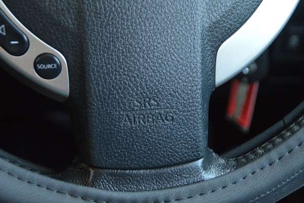 2013 Nissan X-TRAIL ST T31