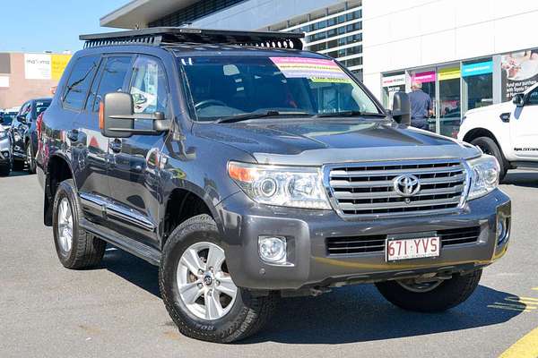 2013 Toyota Landcruiser Sahara VDJ200R