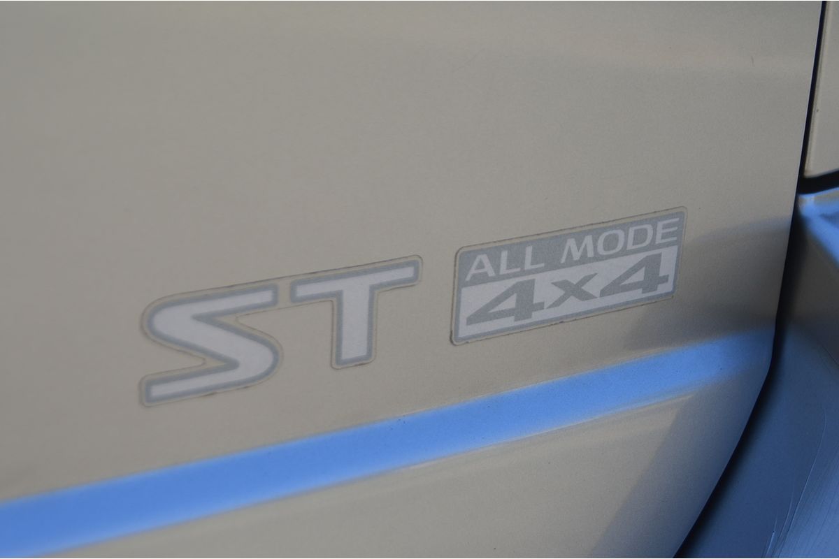 2004 Nissan X-TRAIL ST T30 II