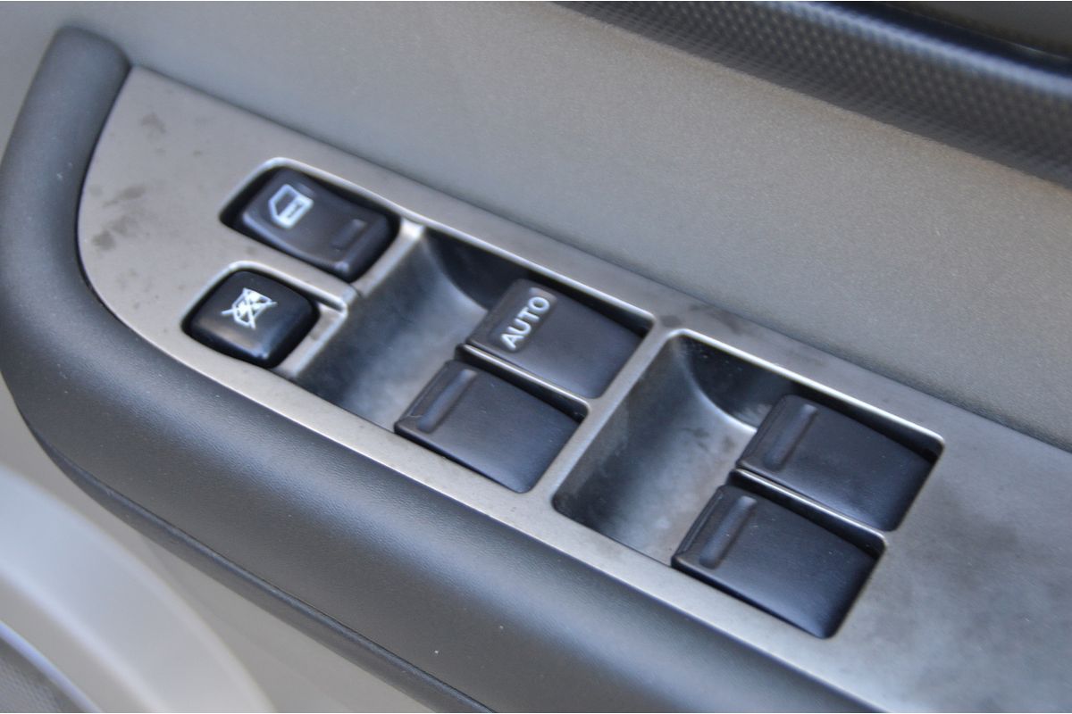 2004 Nissan X-TRAIL ST T30 II