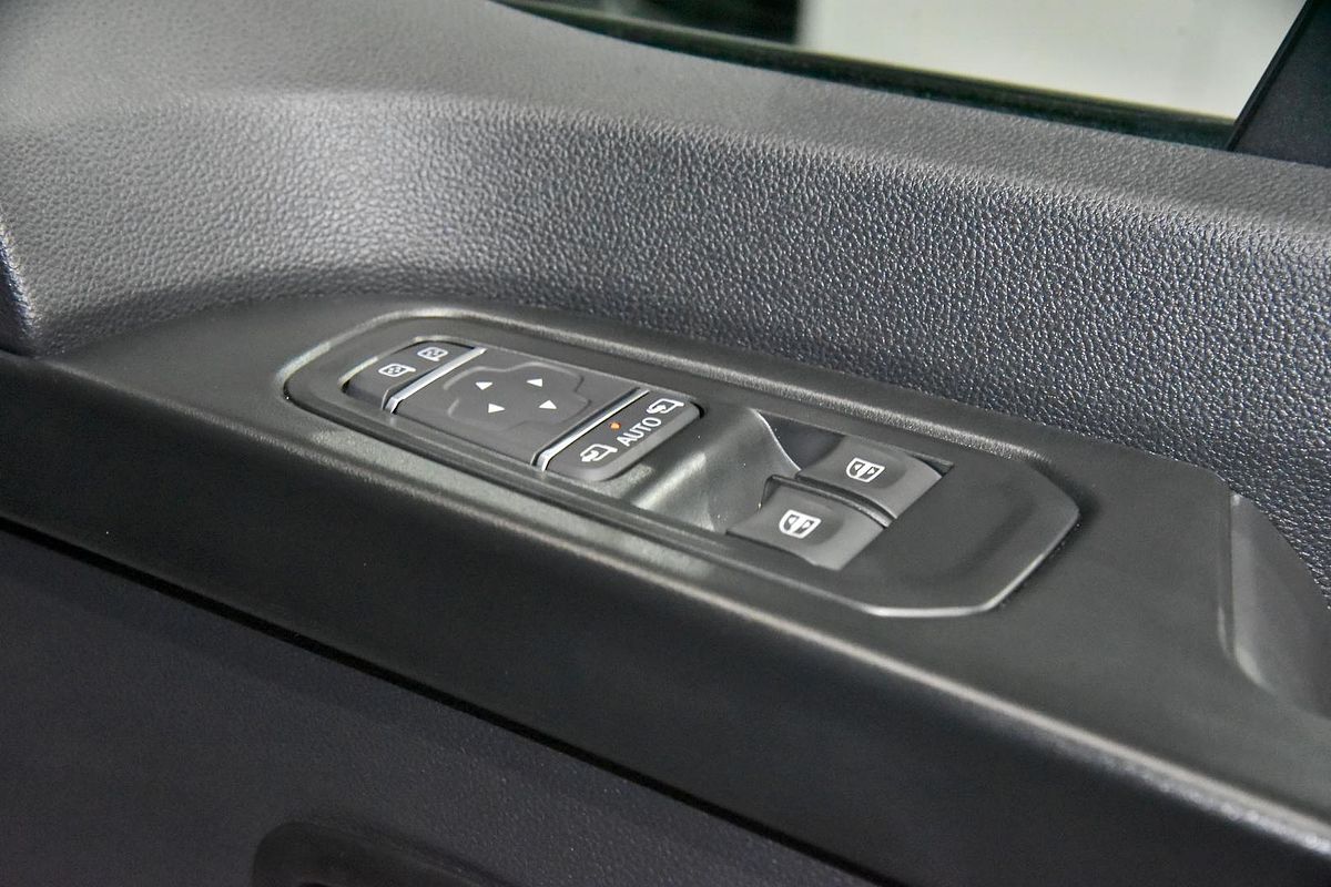 2025 Renault Trafic Premium X82 LWB Low Roof