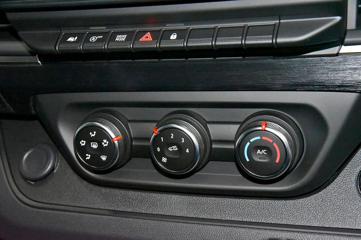 2025 Renault Trafic Premium X82 LWB Low Roof