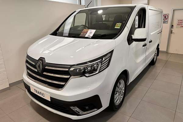 2025 Renault Trafic Premium X82 SWB