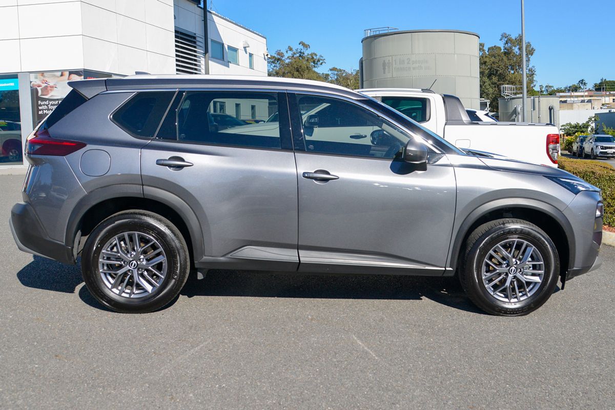 2024 Nissan X-TRAIL ST T33