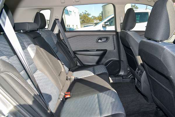 2024 Nissan X-TRAIL ST T33