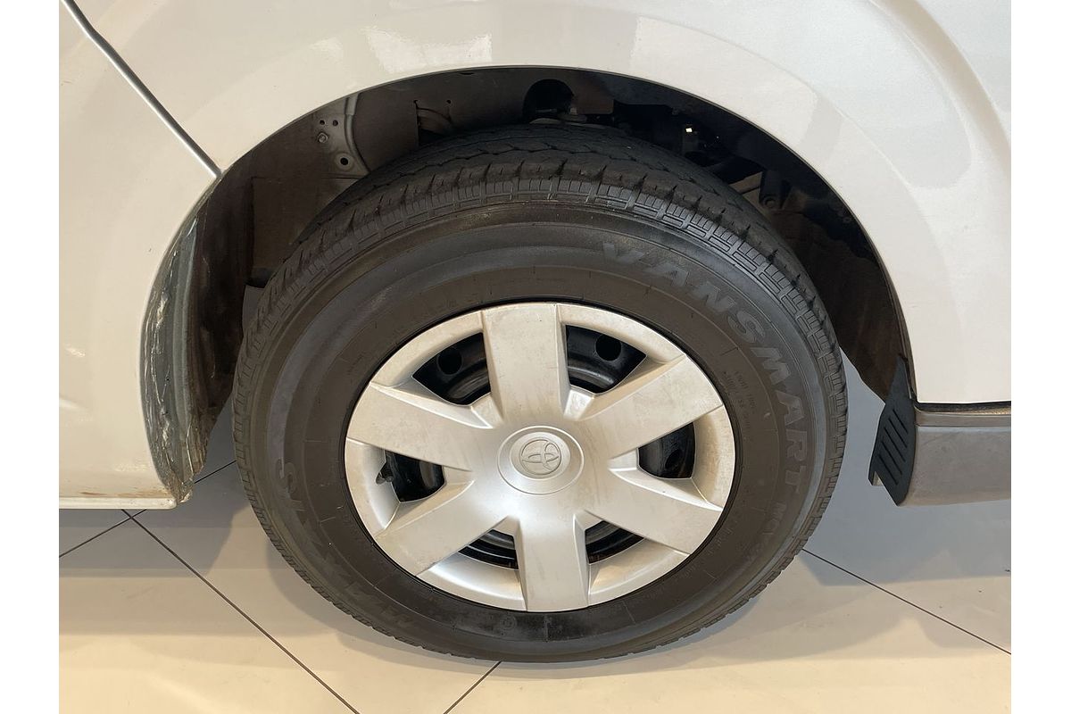 2017 Toyota Hiace TRH201R LWB