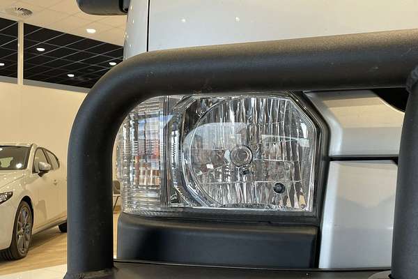 2017 Toyota Hiace TRH201R LWB