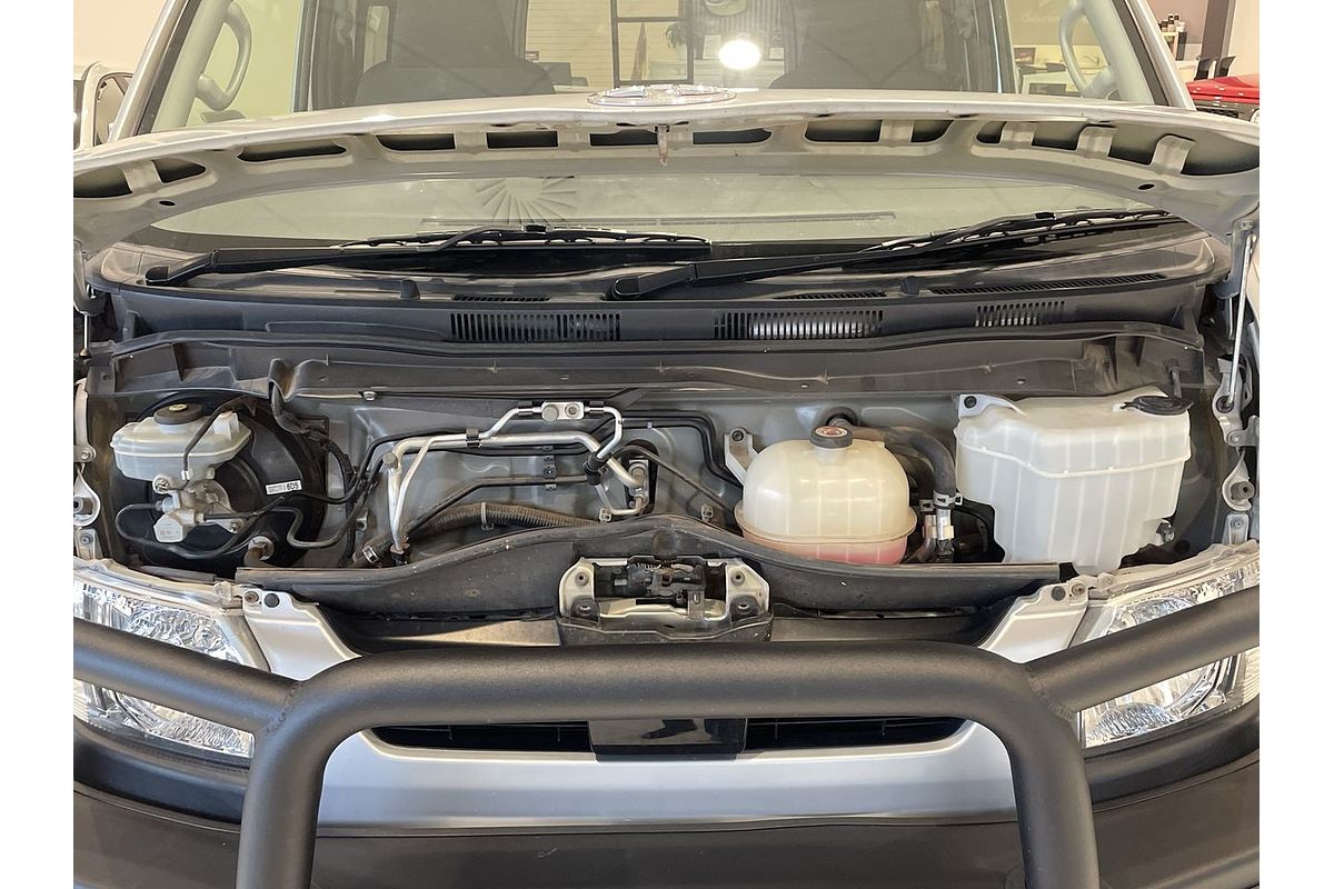 2017 Toyota Hiace TRH201R LWB