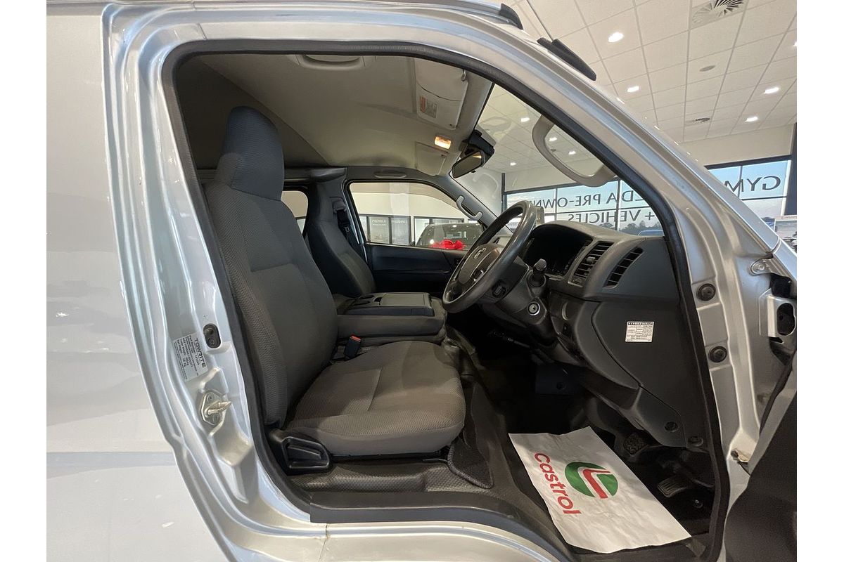 2017 Toyota Hiace TRH201R LWB